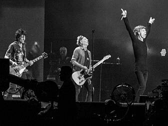Rolling Stones to resume tour...